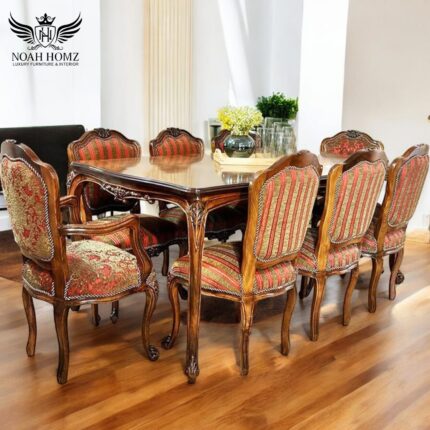 Gather 'Round: The Warmth of Wood in Dining Rooms